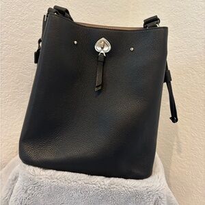 Kate Spade Black Shoulder Bag with Sleek Design